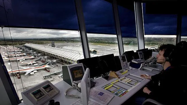 Torre de control del aeropuerto de Barajas