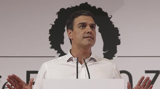 Sánchez propone reformar la Constitución para «restaurar» la confianza en las instituciones