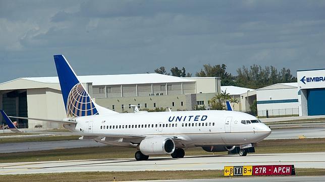 United Airlines suspende sus vuelos en todo el mundo por un fallo informático