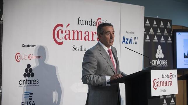 Alcaraz (CaixaBank) apunta que «el sector financiero se ha saneado, pero hay un 31% de empleo menos»