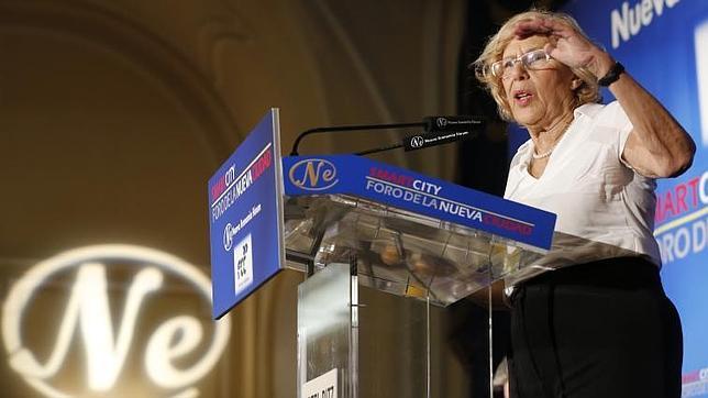 Carmena marca distancia con Colau al advertir que no pondrá trabas al turismo