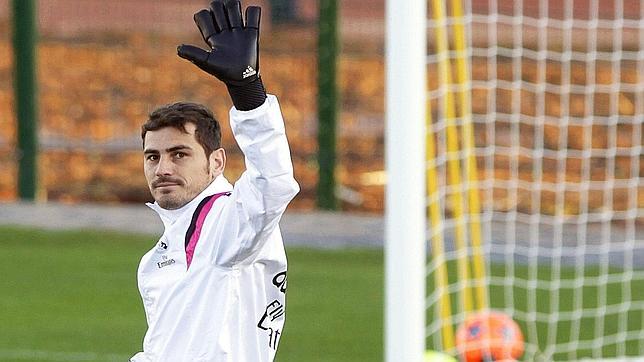 Íker Casillas ficha por el Oporto