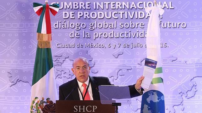 El secretario general de la Organización para la Cooperación y el Desarrollo Económicos (OCDE) José Ángel Gurría
