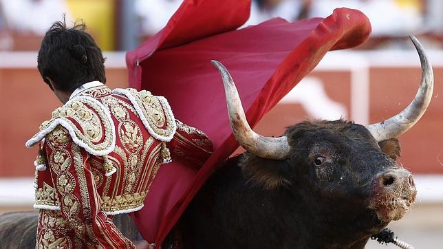 Perchas para colgar un ropero en San Fermín