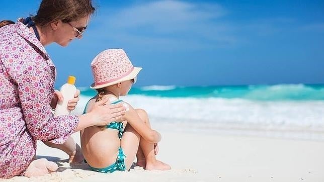 Los menores son muy sensibles al sol y al calor