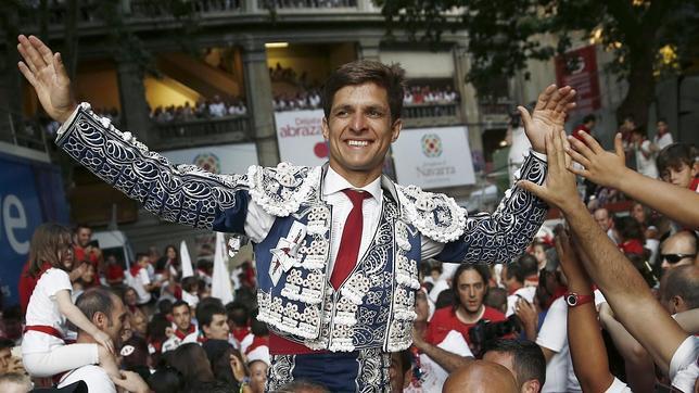 San Fermín: con toros medios, triunfos medios