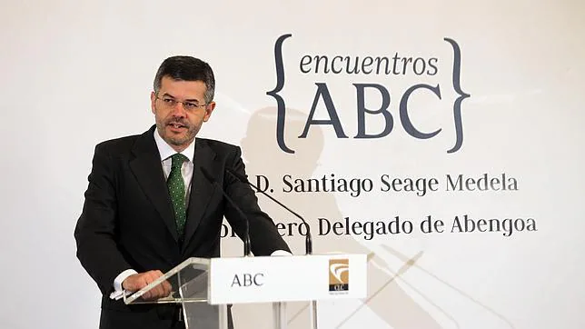 El consejero delegado de Abengoa, Santiago Seage, en un foro organizado por el diario ABC