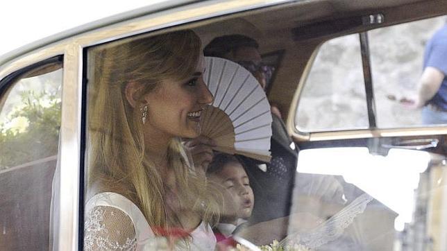 Caras conocidas y mucha emoción en la boda de Alba Carrillo y Feliciano López