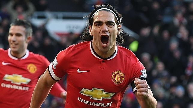 Radamel Falcao celebra un gol marcado con el Manchester United