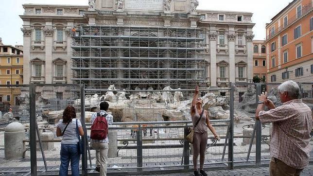 Ratas y ratones invaden la Fontana de Trevi de Roma y horrorizan a turistas