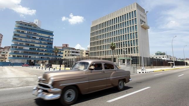 La Embajada de EE.UU. en La Habana, un edificio moderno y funcional junto al malecón