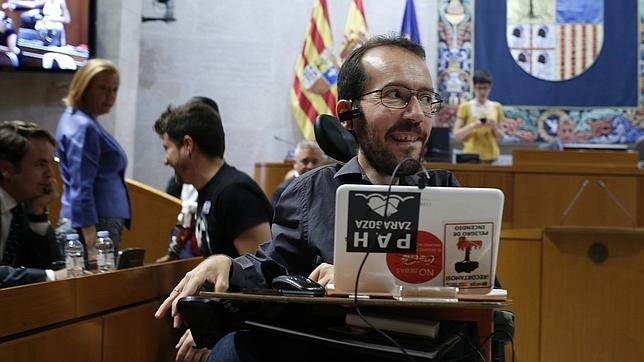 Echenique: «Ahora la política se parece más a la guerra que a otra cosa»