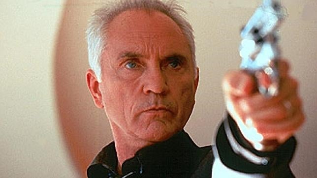 Terence Stamp se queja: «Ya casi no se puede hablar inglés en Londres»