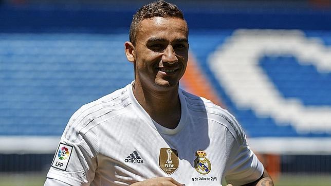 Danilo luce la camiseta del Real Madrid