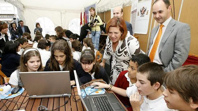 Una de cada cinco aulas en España no dispone de algún soporte digital, según el informe
