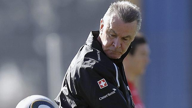 Hitzfeld alerta de la «españolización» del Bayern