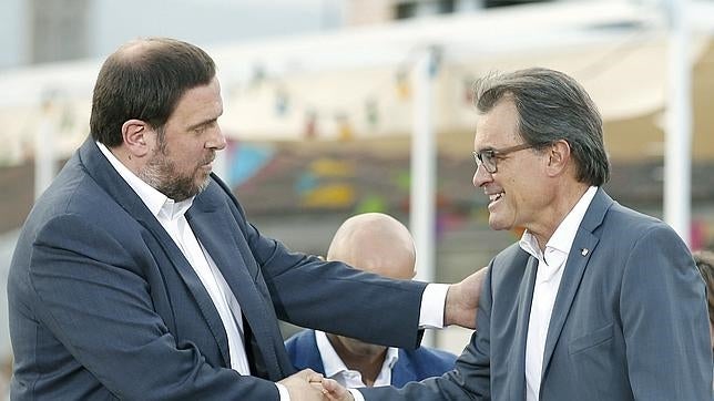 Junqueras justifica el pacto con Mas y cree que el 27-S los catalanes se lo juegan «todo»