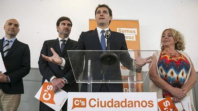 Ciudadanos se debate entre el crecimiento y la «caza de brujas»