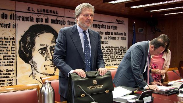 El ministro Méndez de Vigo en la comparecencia en la Comisión de Cultura