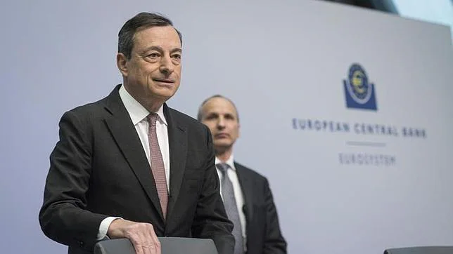 El BCE insta a la gran banca a liderar más fusiones en España antes de salir fuera