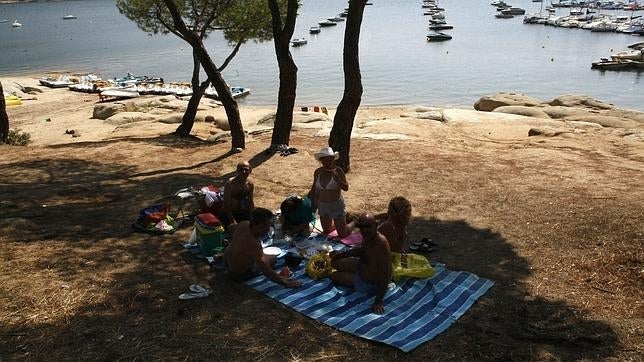 La orilla del pantano de San Juan