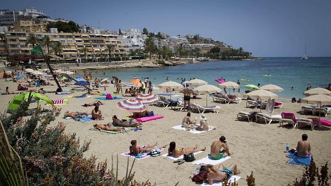 El gasto de turistas extranjeros aumenta un 7,4% hasta junio y registra un máximo histórico