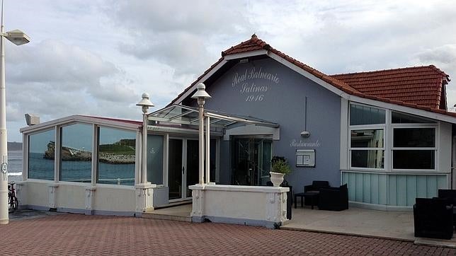 Entrada al Real Balneario