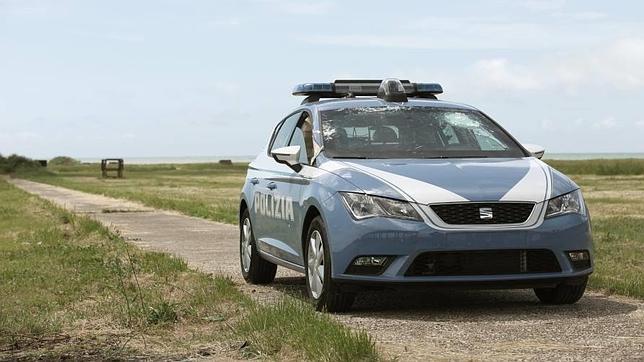 Los Seat León de la policía italiana superan las pruebas antibalas