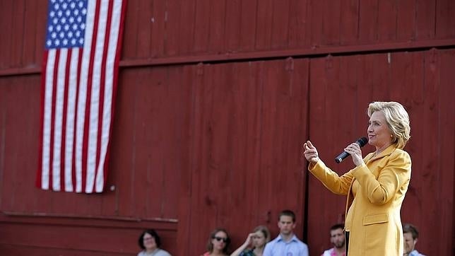 Hillary Clinton pedirá levantamiento del embargo a Cuba en su visita a Miami