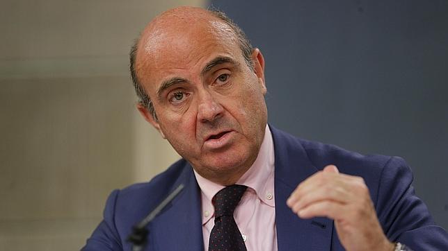 De Guindos asegura que España crece a un ritmo «muy elevado», cercano al 4%