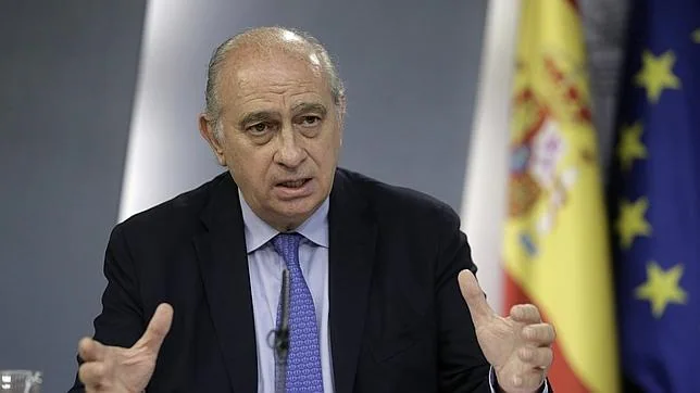 Jorge Fernández Díaz, durante la rueda de prensa del Consejo de Ministros