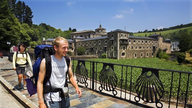 Las pernoctaciones en Galicia aumentan un 41,1% y el número de turistas un 44,6%