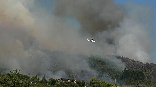 Nivel 2 en un incendio con dos focos en Ponferrada