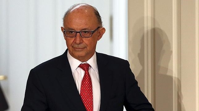 Montoro presentará mañana los Presupuestos para 2016 en el Congreso