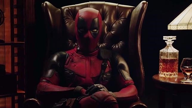 Deadpool presenta en un divertido avance su propio tráiler