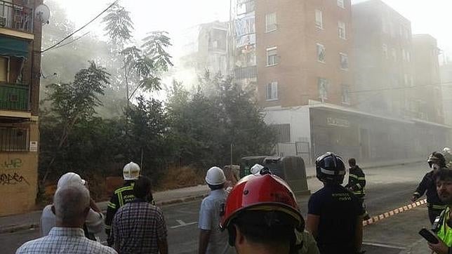 Se derrumba gran parte de un edificio de viviendas de Carabanchel sin heridos