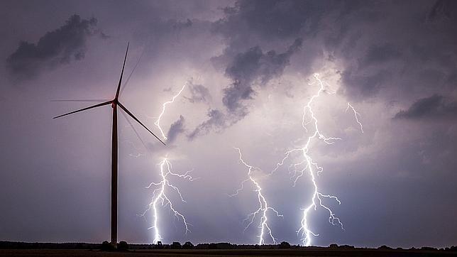 La Comunidad, en alerta por fuertes tormentas