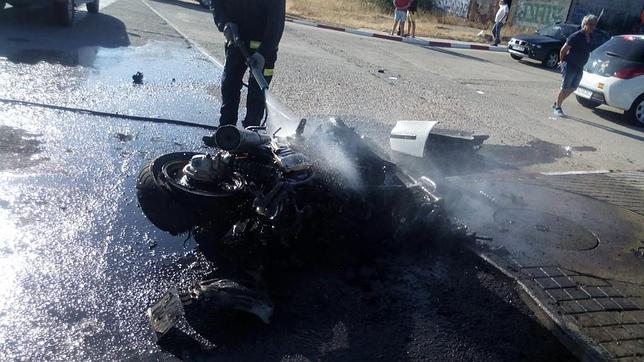 Tres heridos en un choque entre una moto y un turismo en El Casar