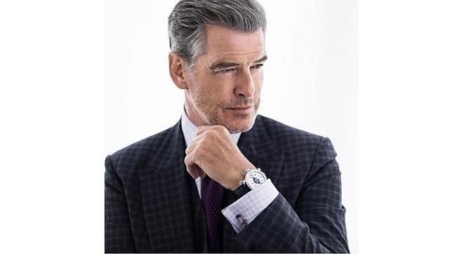 Pierce Brosnan, interrogado por intentar abordar con un cuchillo en el equipaje de mano