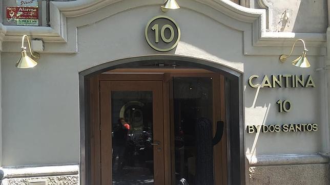 Los hermanos Dos Santos dirigen el restaurante mexicano Cantina 10 de Barcelona