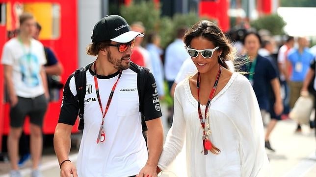 Fernando Alonso y Lara Álvarez, románticas vacaciones en América