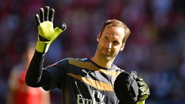 Petr Cech, guardameta del Arsenal