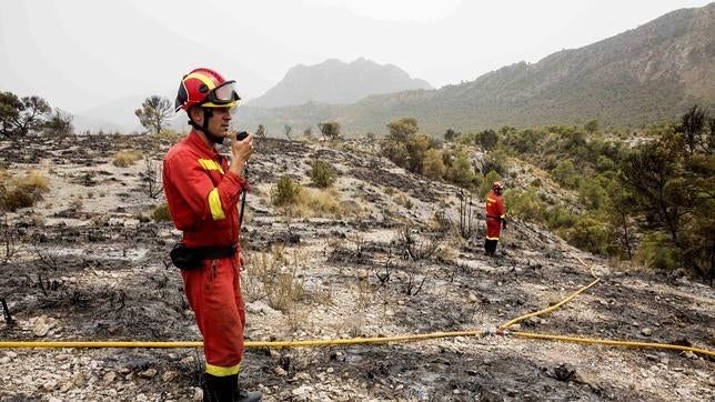 Controlado el incendio de Lorca y estabilizados los fuegos de Cieza