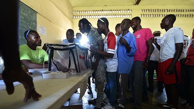 Mueren tres personas durante el transcurso de la jornada electoral en Haití