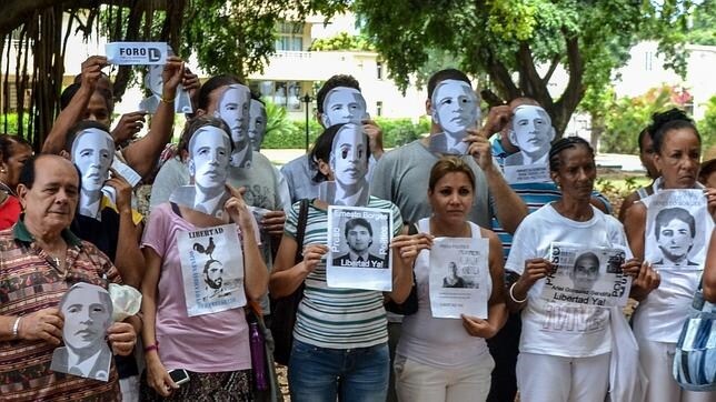 Un grupo de disidentes se manifestaron el domingo en La Habana con máscaras de Barack Obama