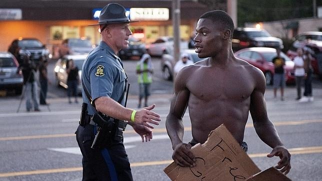 Aumentan a más de cien los detenidos en la segunda jornada de protestas en Ferguson