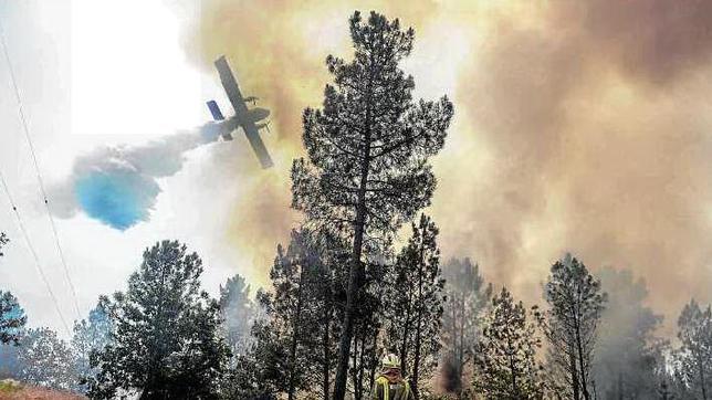 Los incendiarios llevan al rural gallego al límite para «generar miedo»