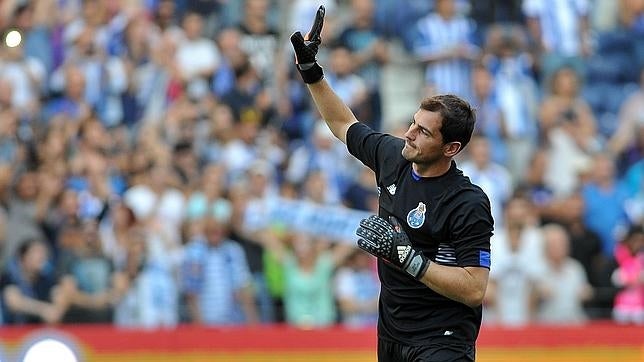 Casillas crea una empresa de representación de jugadores