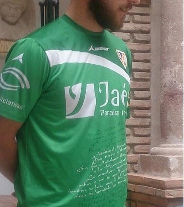 El himno andaluz en la camiseta del Linares