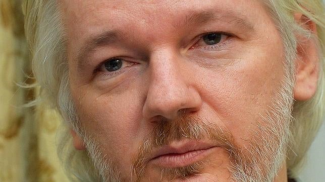 Archivada parcialmente la causa sobre Assange, aún investigado por violación